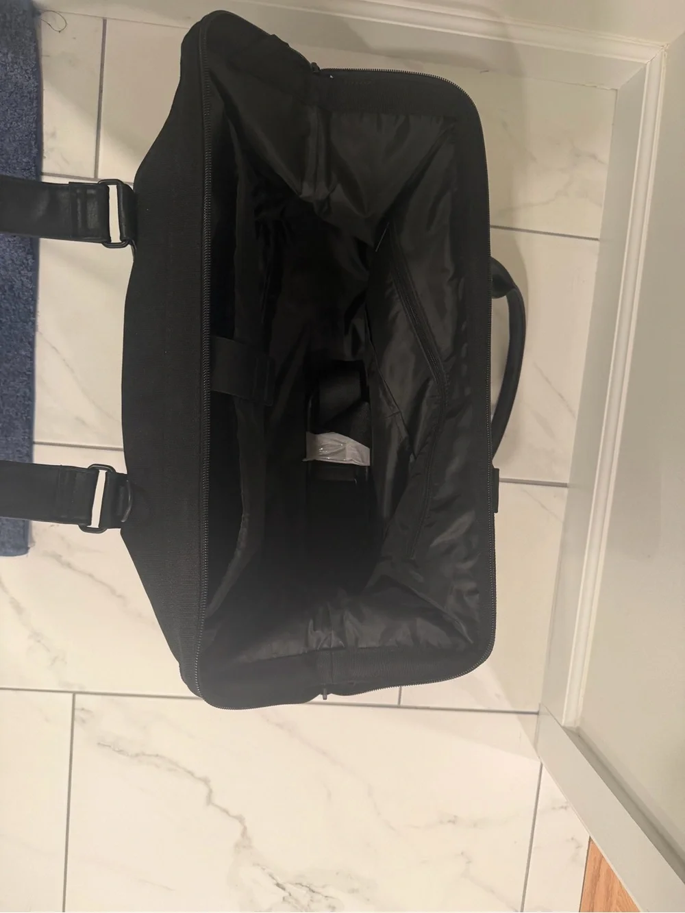 Beis Weekender Bag in Black